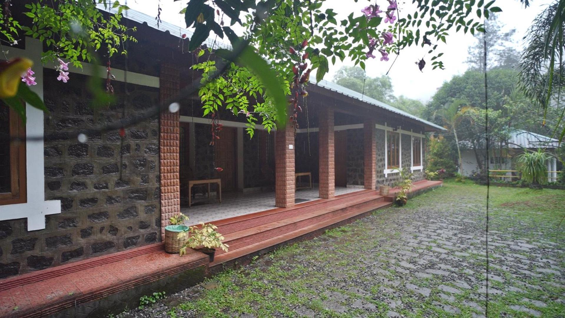 Dew Drops Farm Resorts Munnar Exterior photo